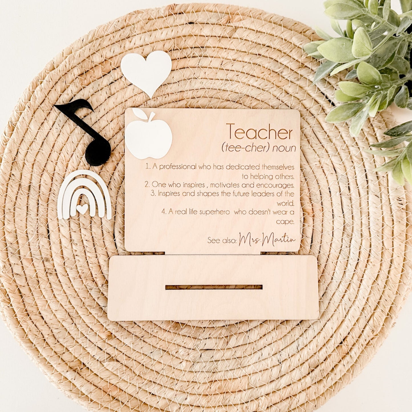 Educator Gift of Plaque that defines a Great Teacher
